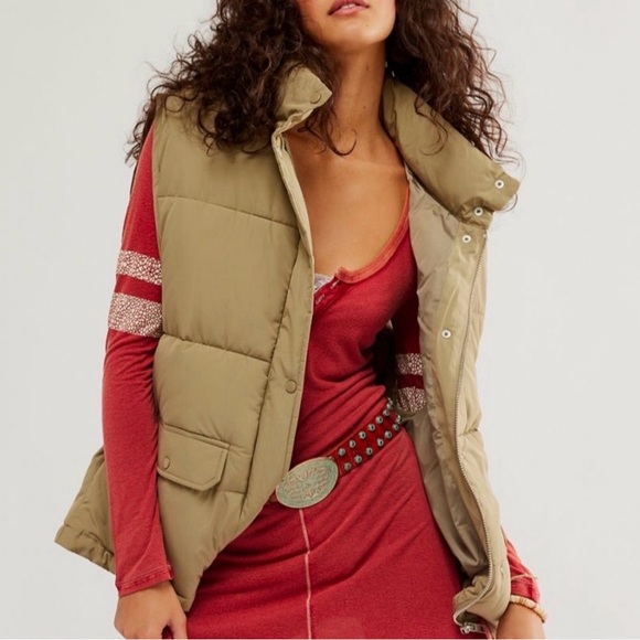 Free People Men's Olive Green Hooded Puffer Jacket - Picture 5 of 5